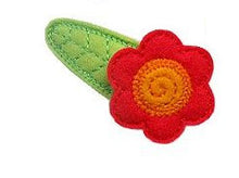 Laden Sie das Bild in den Galerie-Viewer, Haarclips,Haarspangen,gestickt,Blume,Einschulung, Frühling, Sommer, Schulanfang, Geschenk, Mädchen, Haare, Haarschmuck,Schultüte, Zuckertüte
