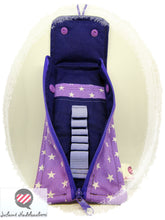 Laden Sie das Bild in den Galerie-Viewer, Tamponetui, Tampontäschchen, Etui, Bindenetui, Globuli, Menstruationstasse, Tasche, Kosmetiktasche, Kulturbeutel, Sterne, Rockabilly