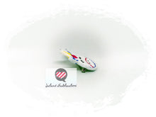 Laden Sie das Bild in den Galerie-Viewer, Brosche, Pin, Button, Anstecker, Applikation, Anstecknadel, Einhorn, Pferd, Alihorn
