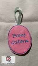 Laden Sie das Bild in den Galerie-Viewer, ITH Stickdatei,2er Set Osterstrauch Anhänger, Frohe Ostern und Hühnchen im Set